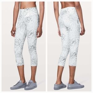 Lululemon Wunder Under High-Rise Crop Leggings/Twine White Multi/ size 8/EUC